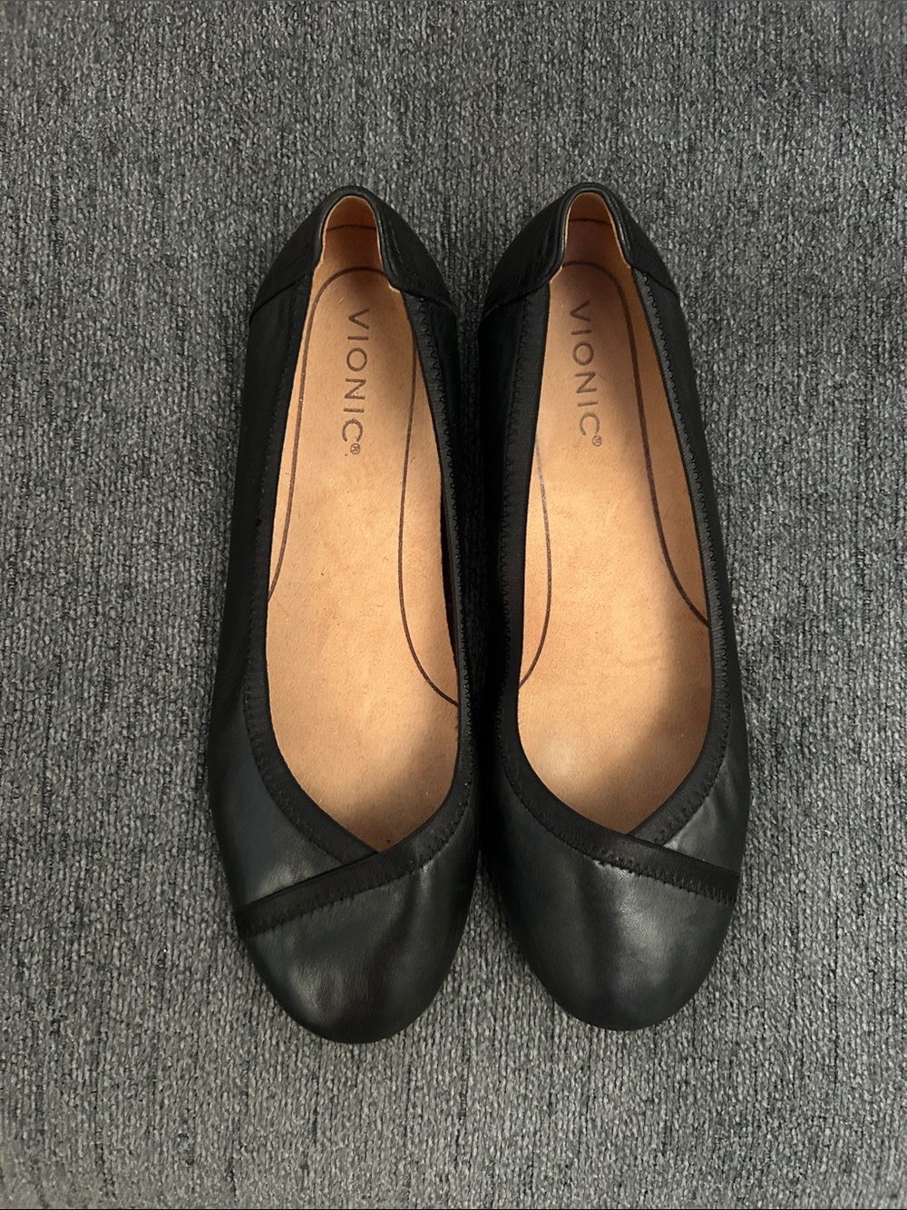 Vionic Black Leather Slip-On Ballet Flats